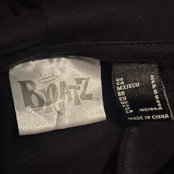 Y2K Bratz Hoodie - Picture 2 of 3